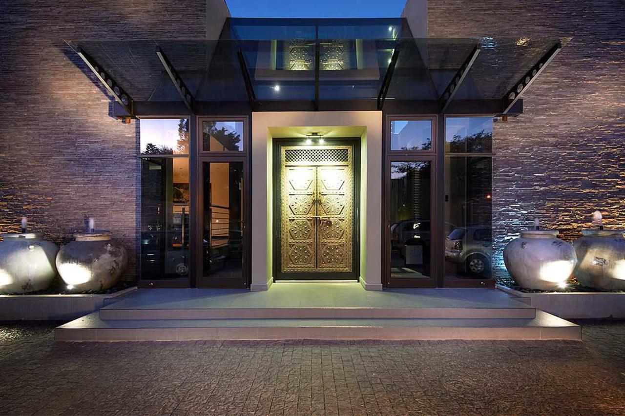 Dynasty Forest Sandown Serviced Apartments & Self Catering Hotel Йоханнесбург Экстерьер фото